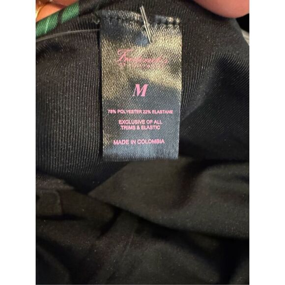 Brand New Fredericks of Hollywood Women’s M Jungle Print One Piece Bathing Suit - Picture 11 of 12